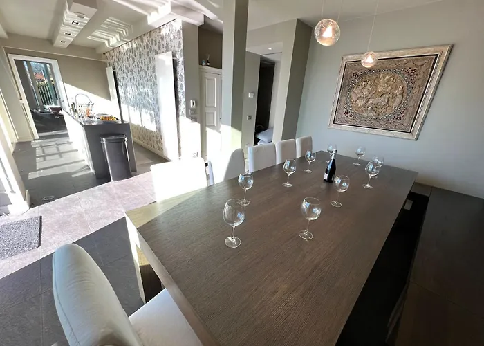 Pellegrini Boutique View Villa *