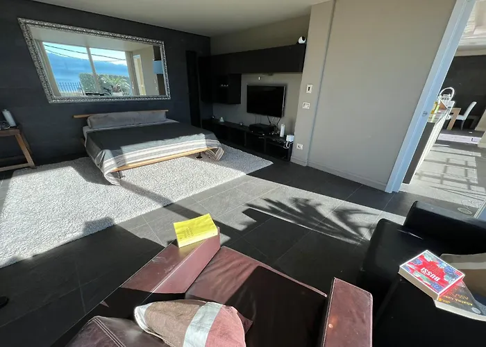 Pellegrini Boutique View Villa *